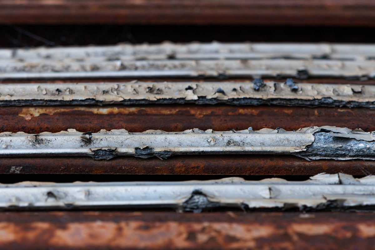 Decay in Parallel